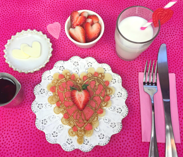 heart-lace-pancakes_beauty-shot-736