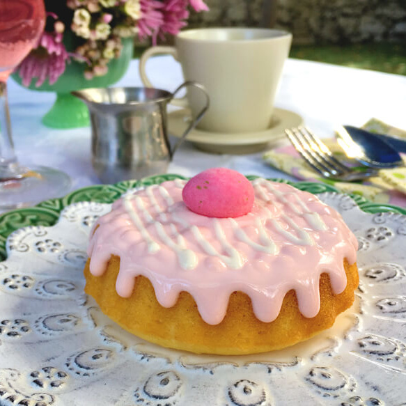 Easter-Cake_COVER_mini-cake_736