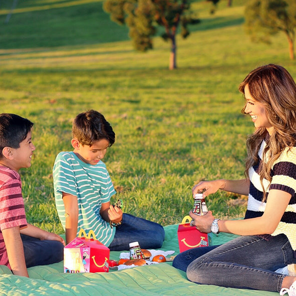 Happy-Meal_family-time_736